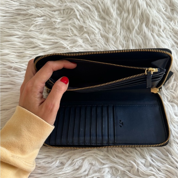 Tory Burch wallet - Picture 3 of 4